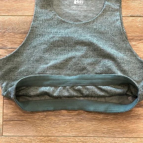 REI Women's Green Tank Crop Top Size Large in Excellent Condition - Picture 3 of 5